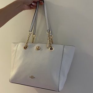 Coach Turnlock Tote 27